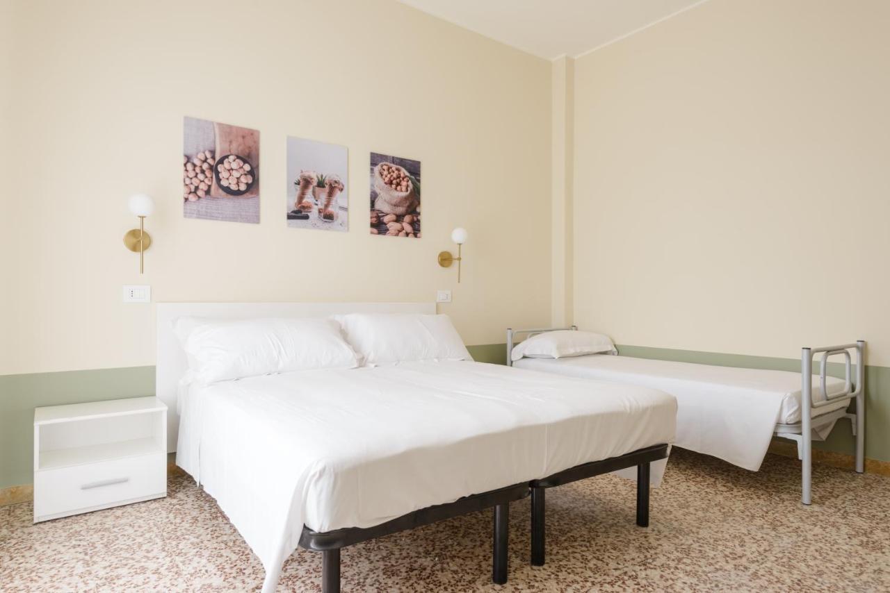 Pan Di Zenzero Icecream Hotel Rimini Kültér fotó